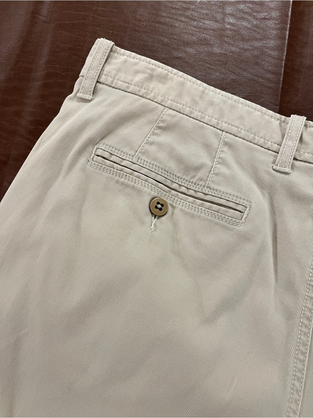 Tommy Bahama Boracay Chino Shorts - Size 38 (Fit 36) - Picture 9 of 16